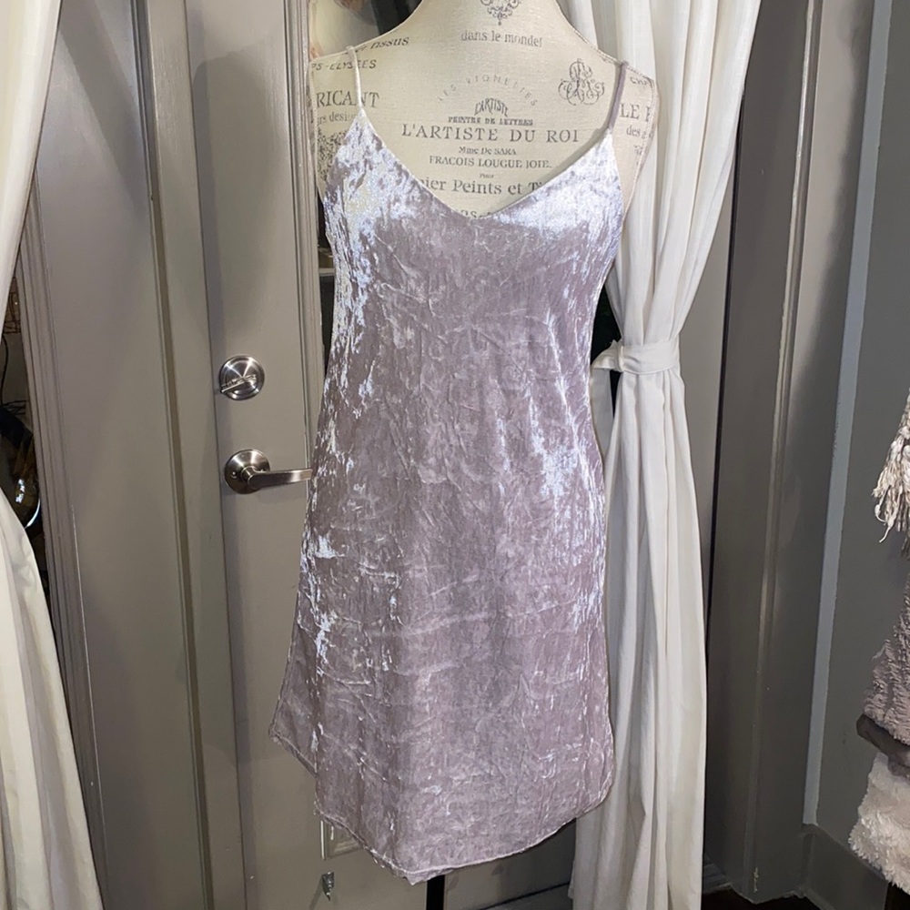 Silver velvet dress with removable belt. Size M